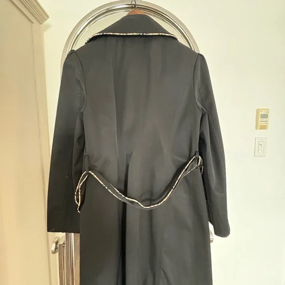 Black Trench Coat Burberry Sample - Picture 6 of 7
